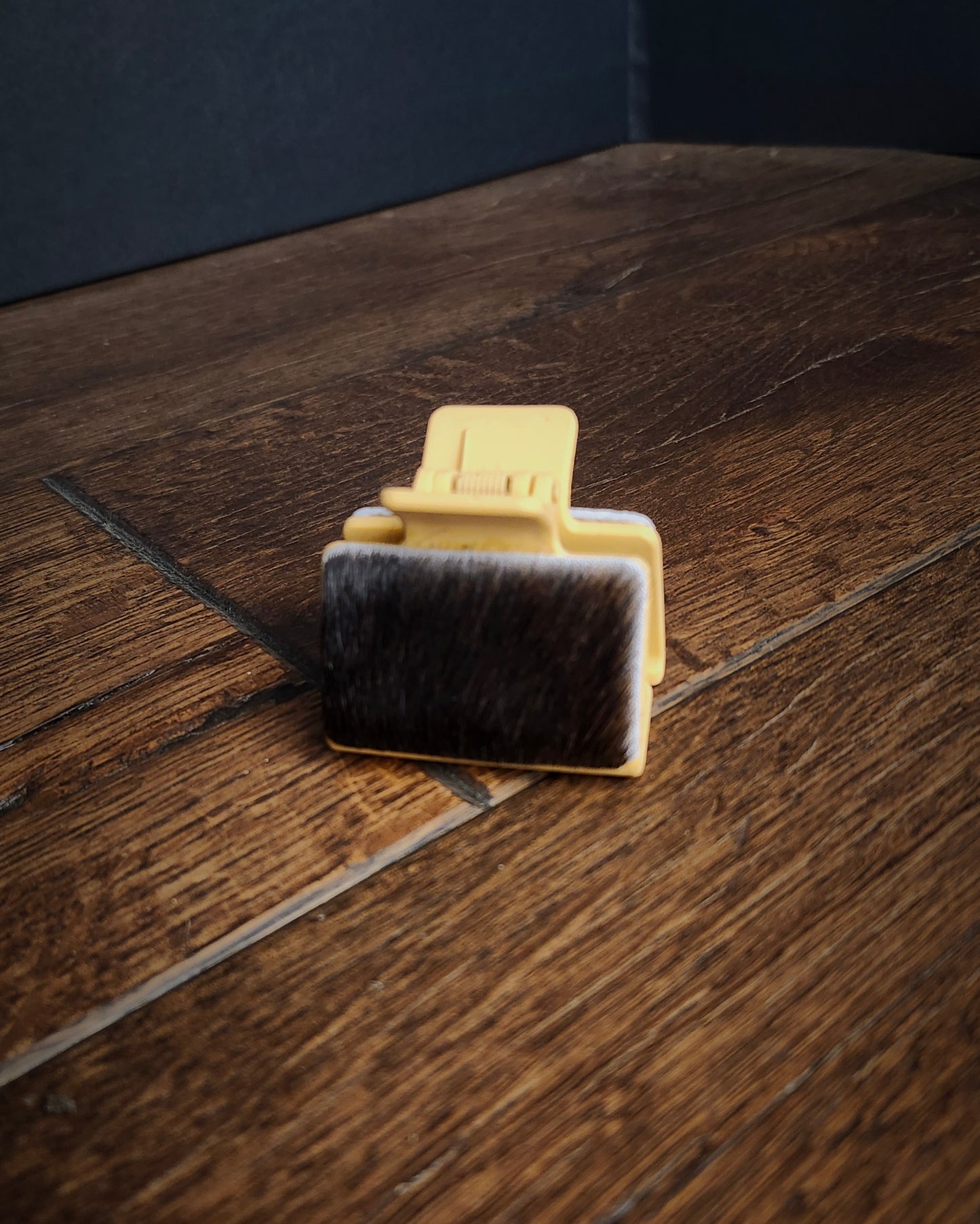 Cowhide Claw Clip - Brown Small